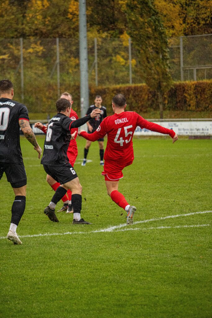 Bayernliga Süd: Effizienz bestraft Nachlässigkeiten