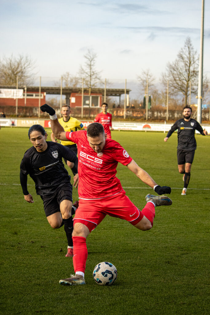 Bayernliga Süd: Riglewski schießt SVH zum Sieg